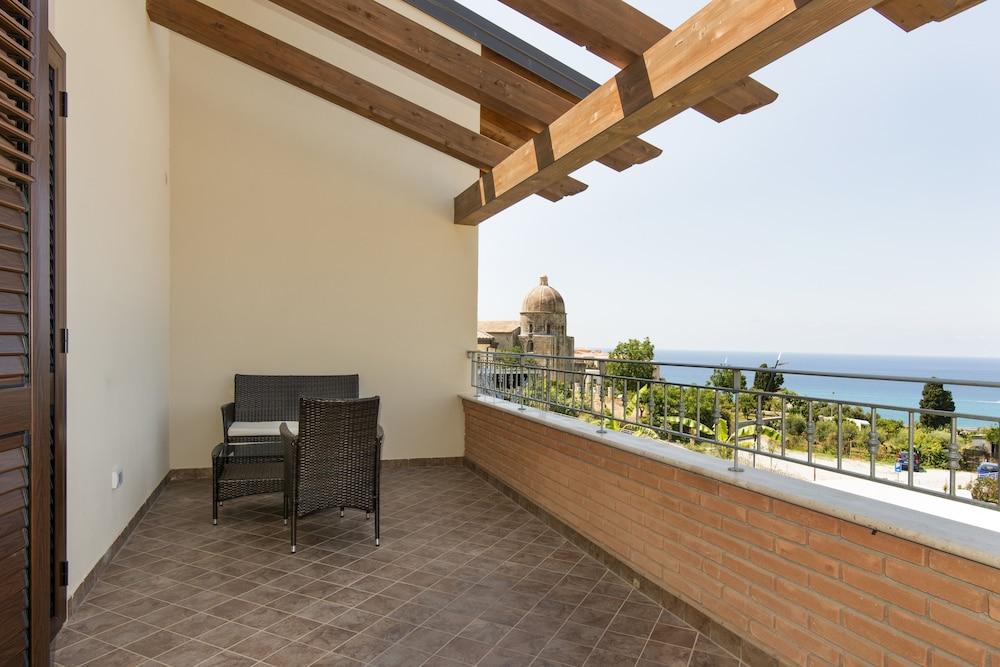 Sentido Michelizia Hotel 4*