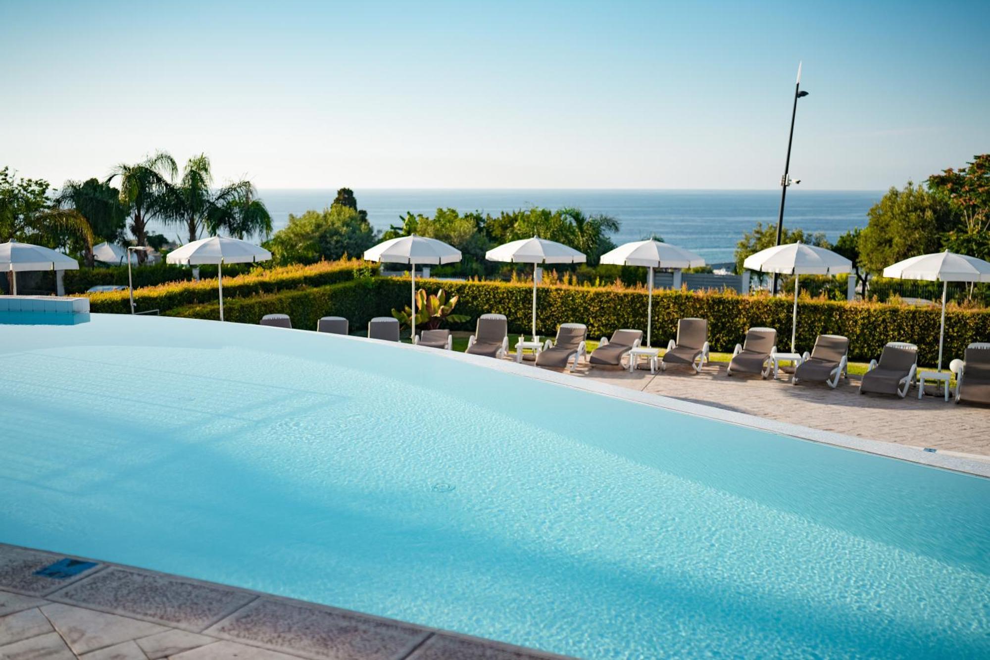 Hotel Sentido Michelizia 4*