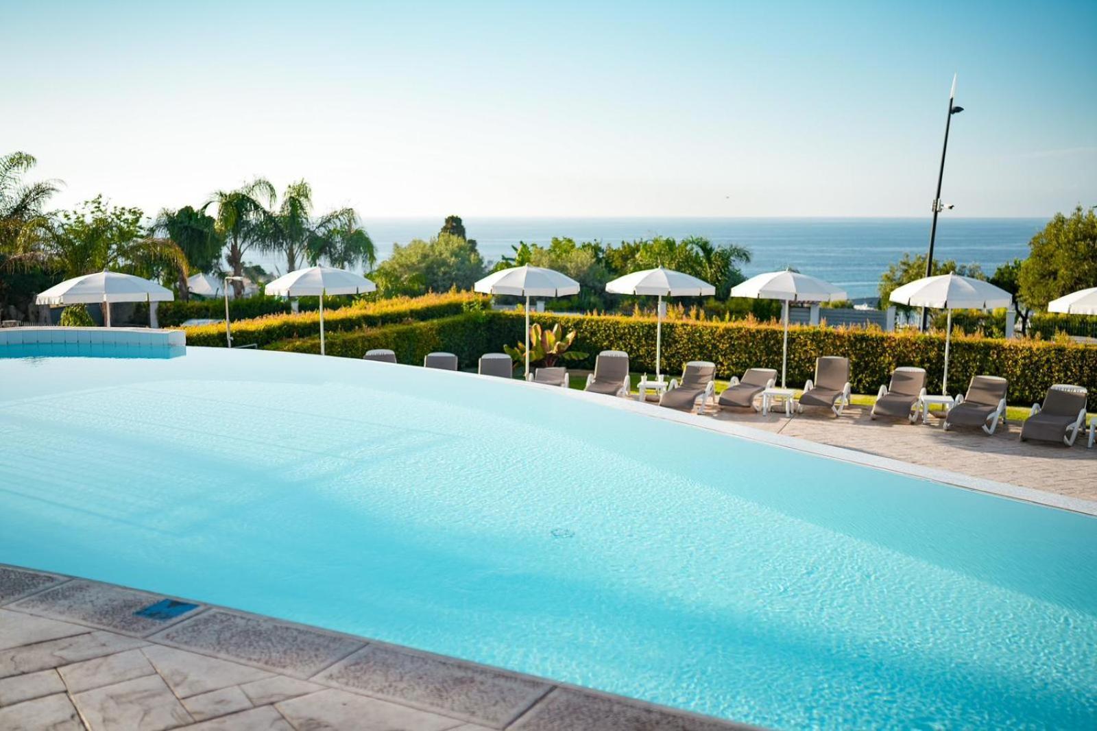 Hotel Sentido Michelizia 4*